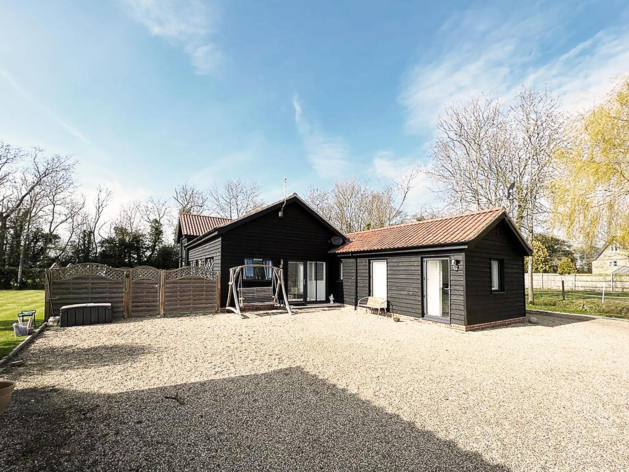 The Muse By The Suffolk Cottage Collection Framlingham Exterior foto